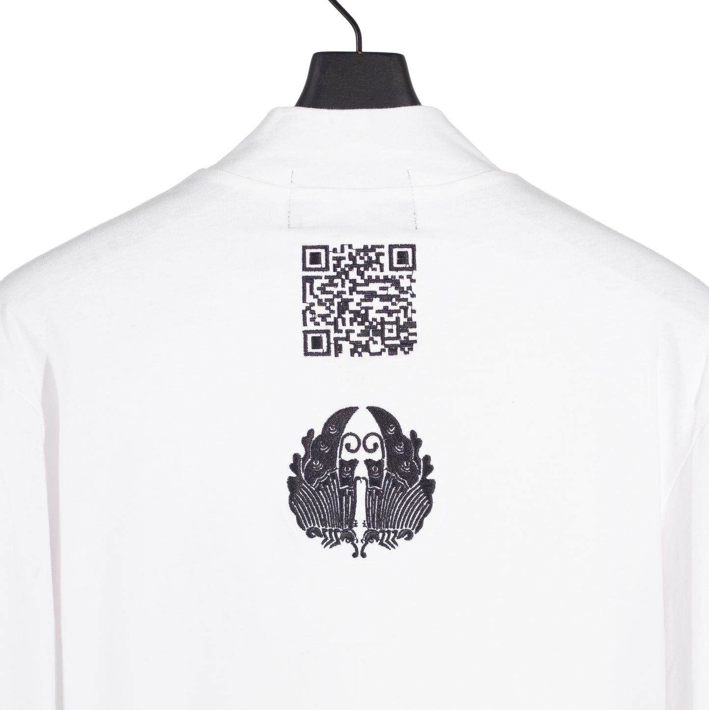 Overlong Sleeves Qr Code Embroidery T-Shirt